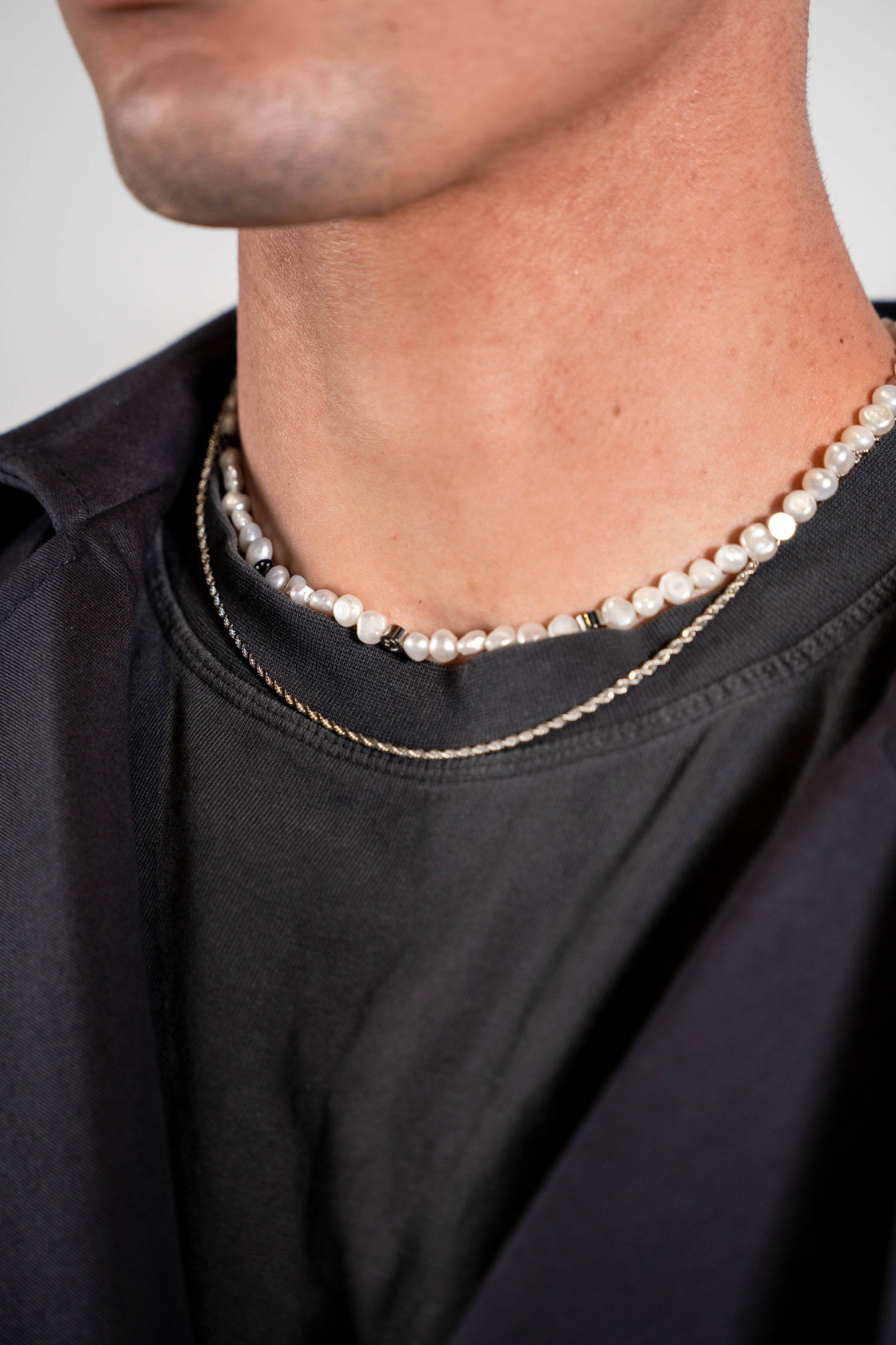 Urban pearl necklace