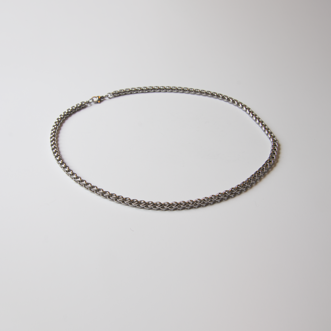 Twisted cuban chain necklace